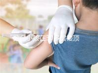 數名小孩在30多層樓頂追逐打鬧，怪父母安全教育沒做好